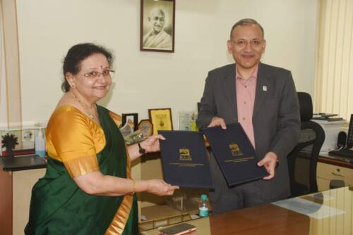 Vice Chancelor Sir Charge Handover to Dr. Mahanthshetti madam